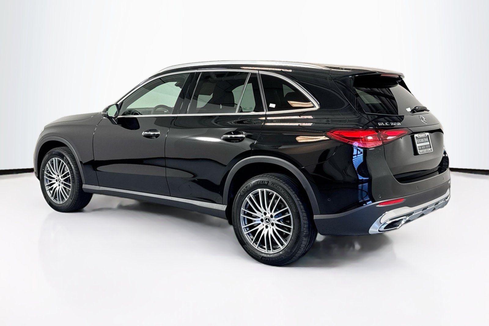 New 2026 Black Mercedes-Benz GLC 300 image 7