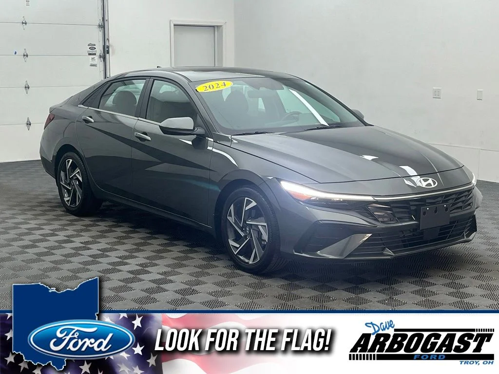 Used 2024 Gray Hyundai SEL image 1