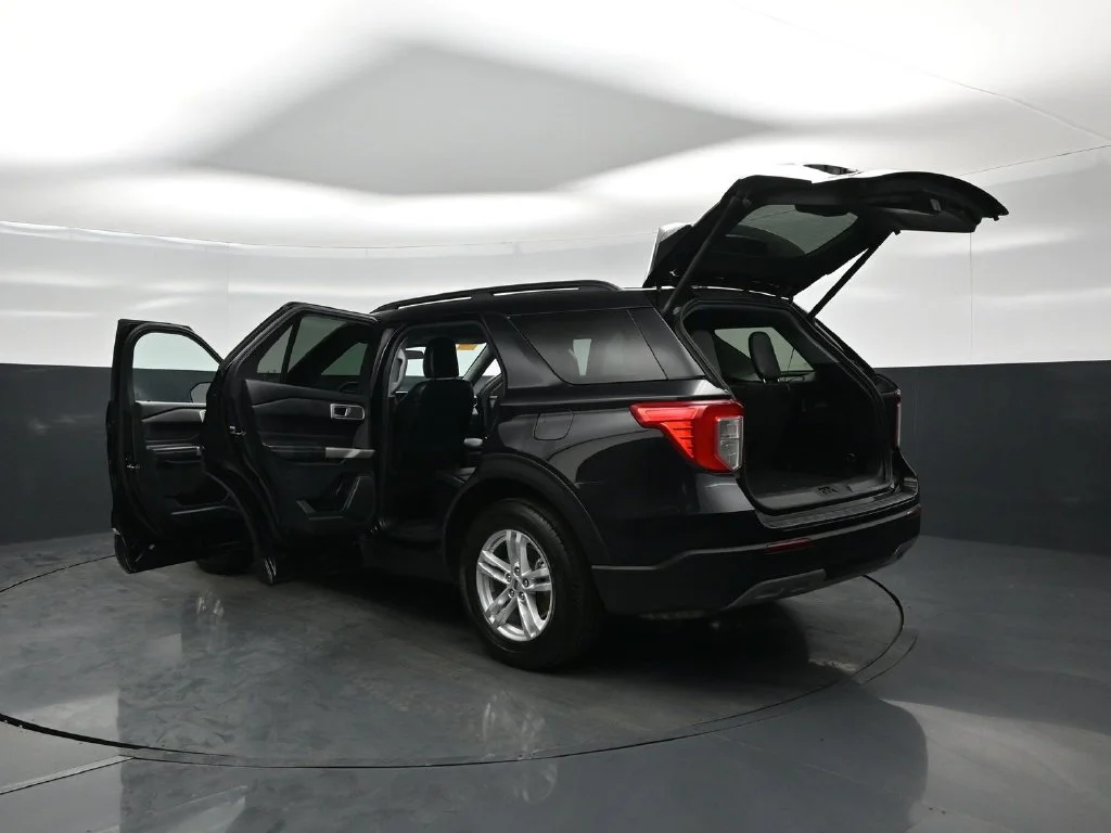 Certified Used 2023 Black Ford XLT image 33