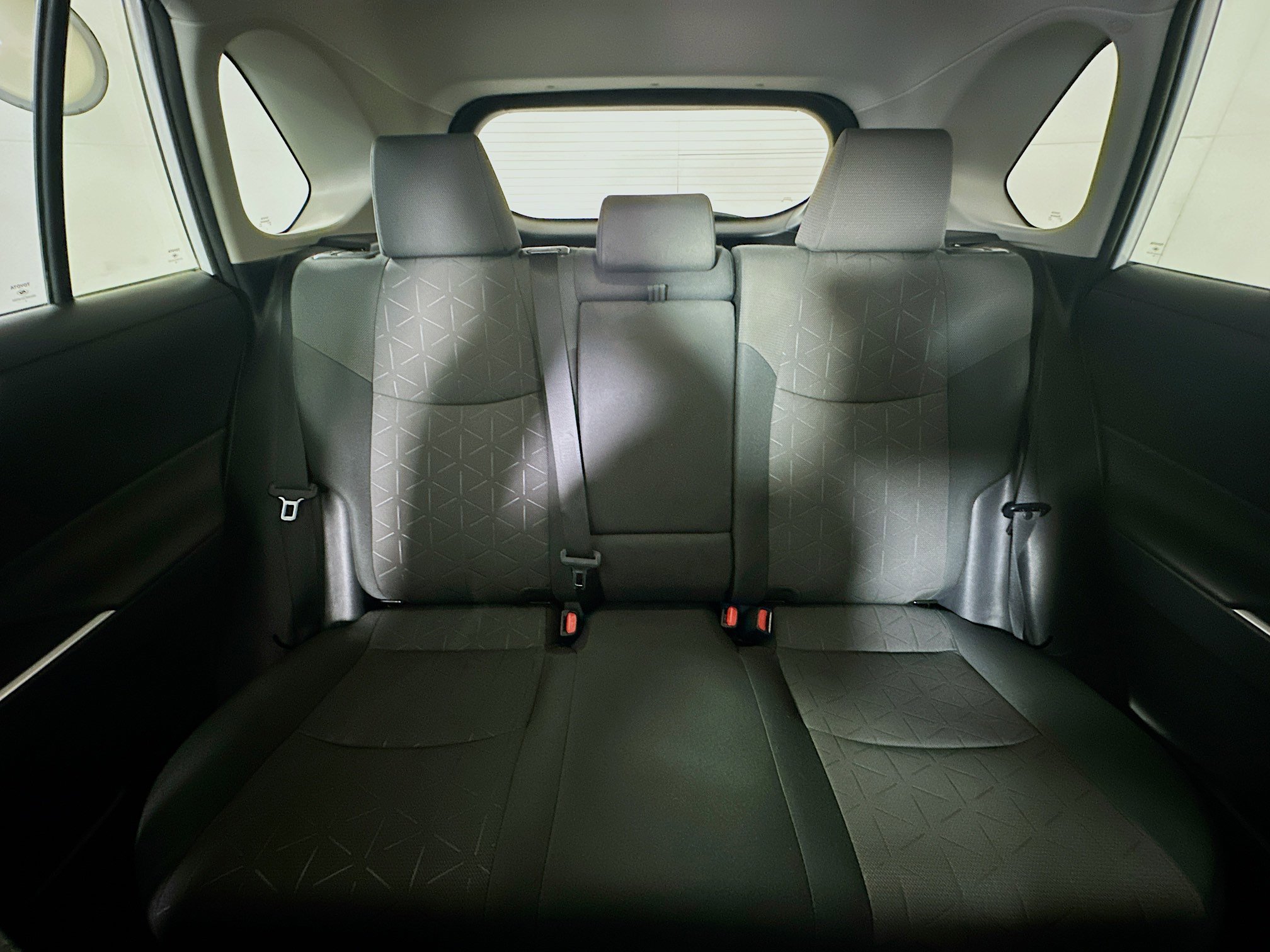 Used 2023 Ice Toyota XLE image 30