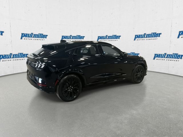 New 2026 Black Ford Premium image 9