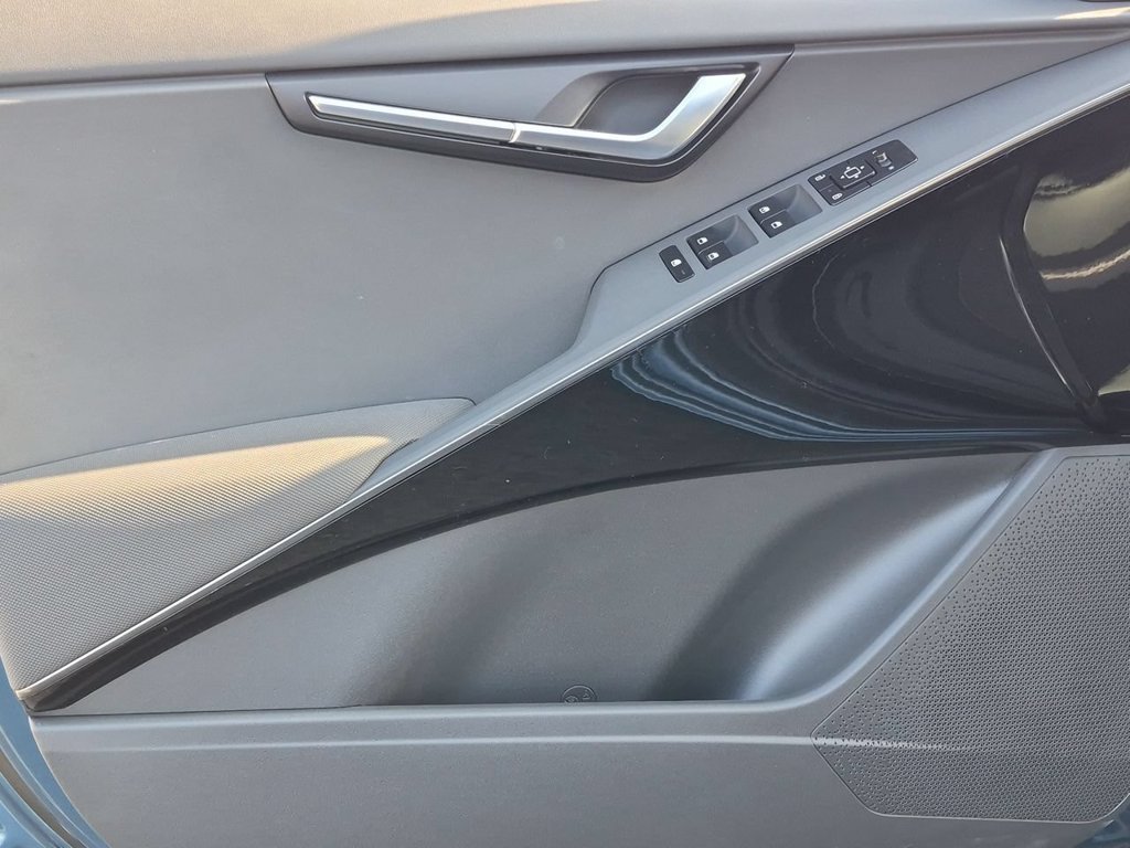 New 2026 Mineral Blue Kia EX image 22