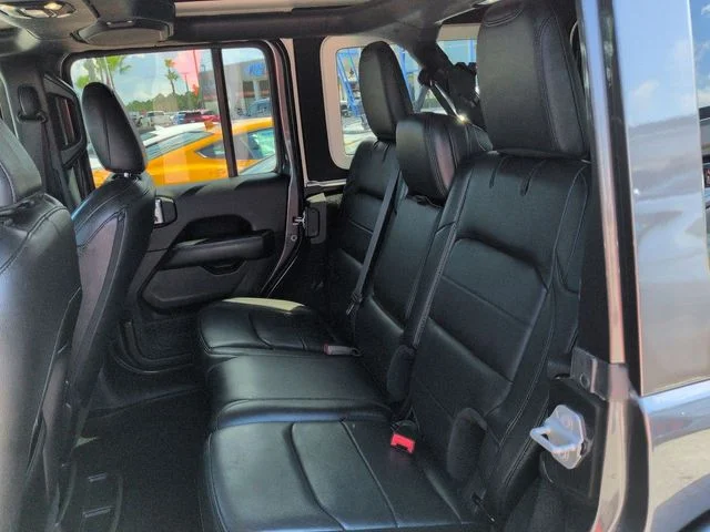 Certified Used 2019 Granite Crystal Clearcoat Metallic Jeep Unlimited Sahara Altitude image 14