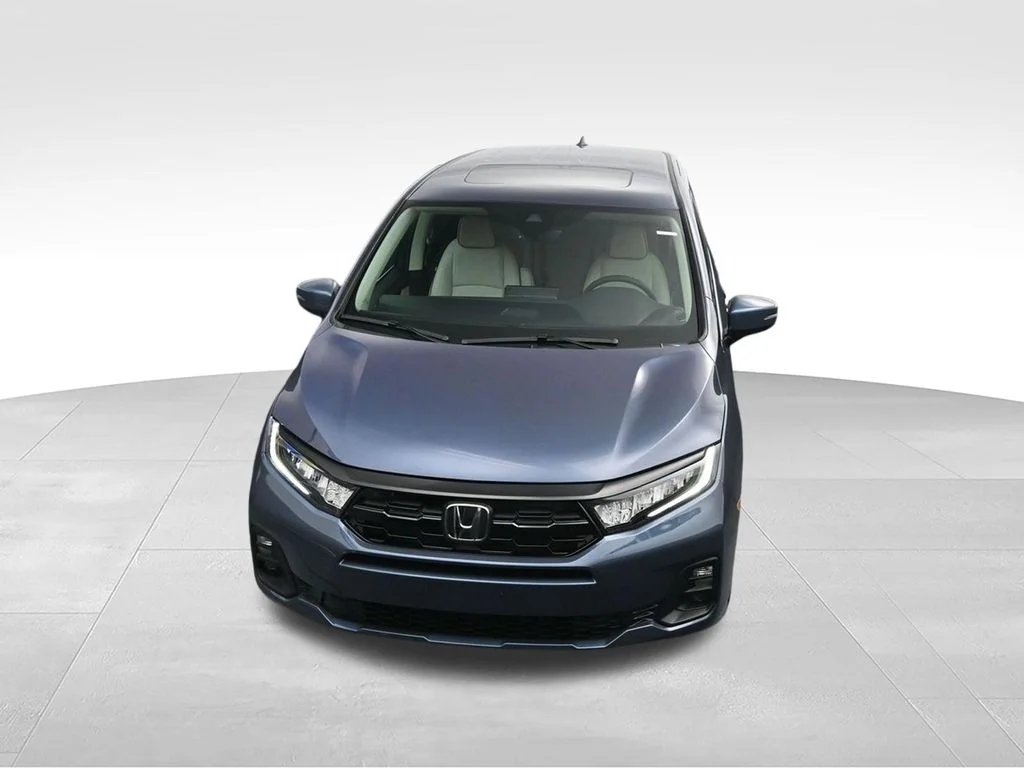 New 2026 Smoke Blue Pearl Honda Touring image 11
