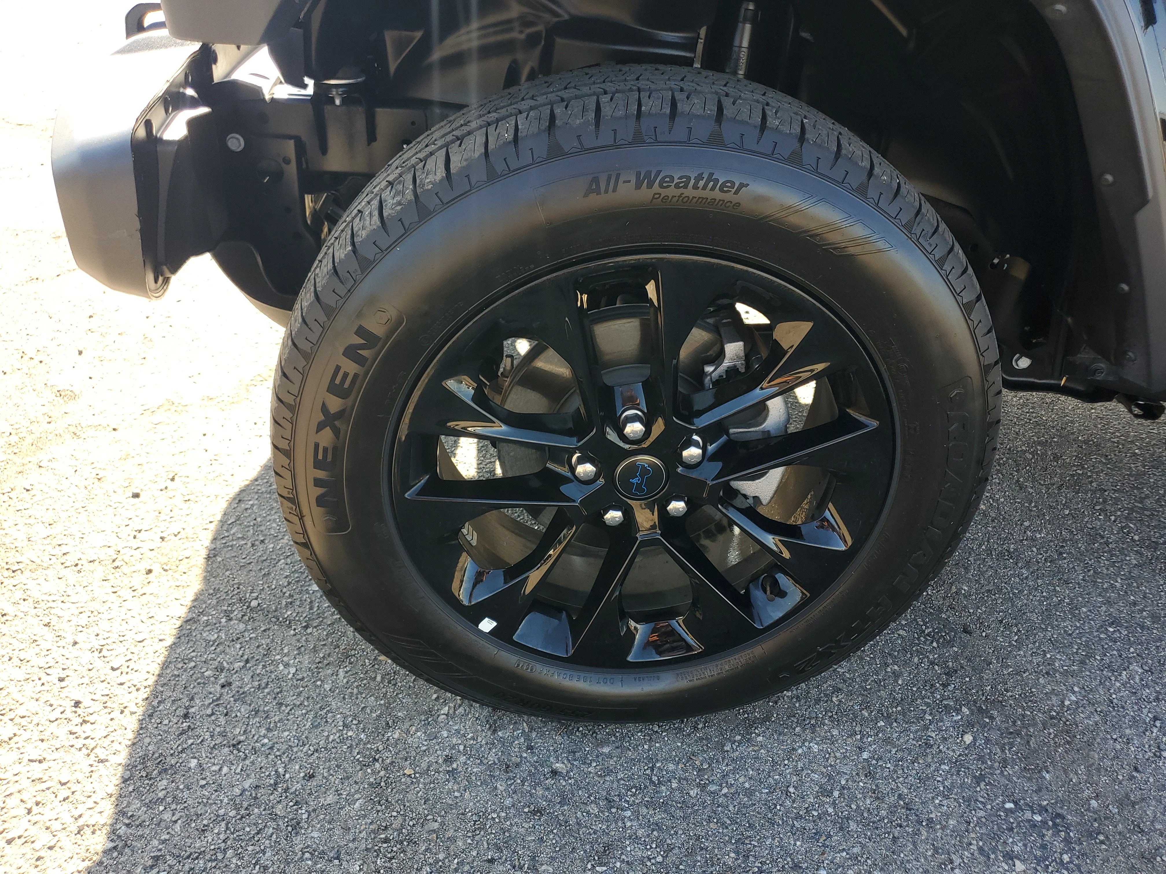 Certified Used 2025 Black Jeep Sahara 4xe image 11