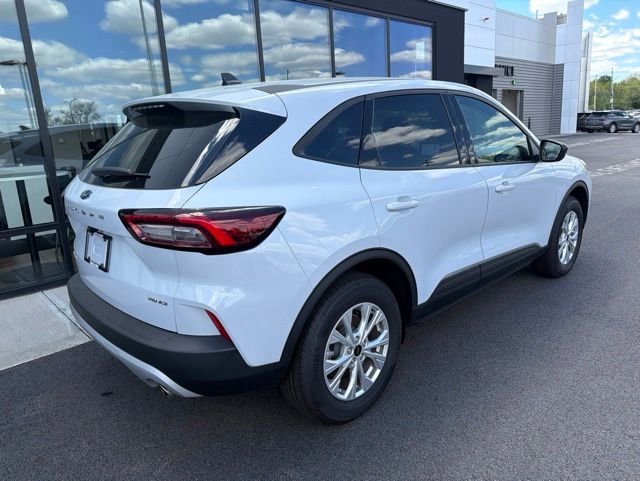 New 2026 Space Silver Metallic Ford Active® image 3