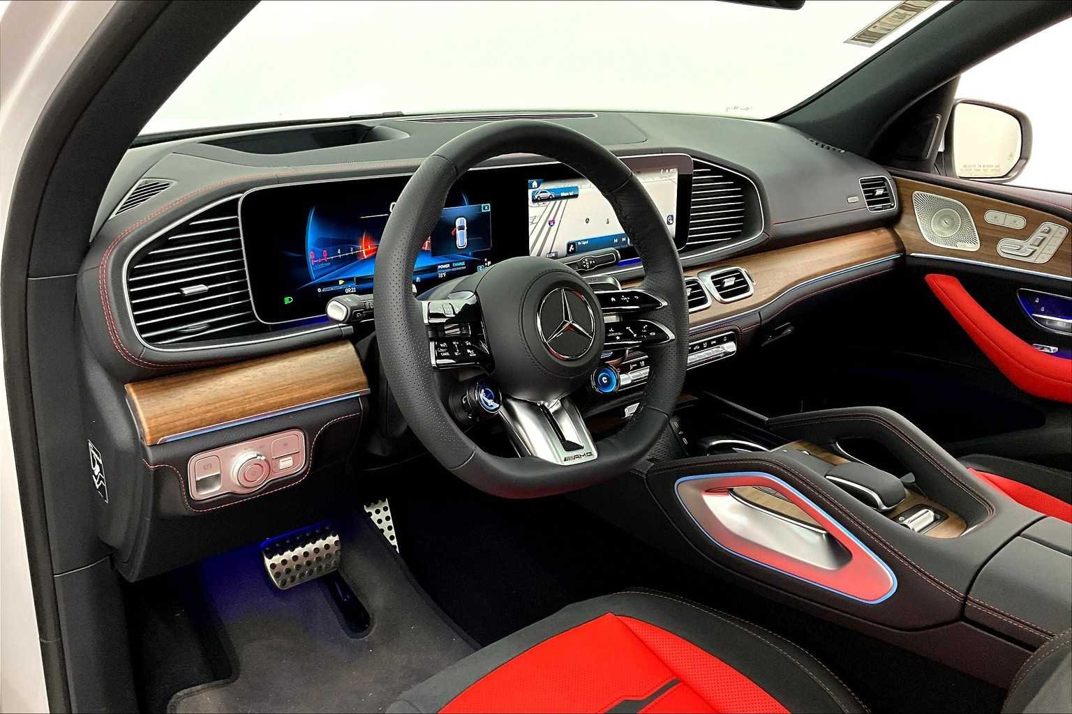 New 2025 MANUFAKTUR Moonlight White Metallic Mercedes-Benz AMG® GLE 53 image 7
