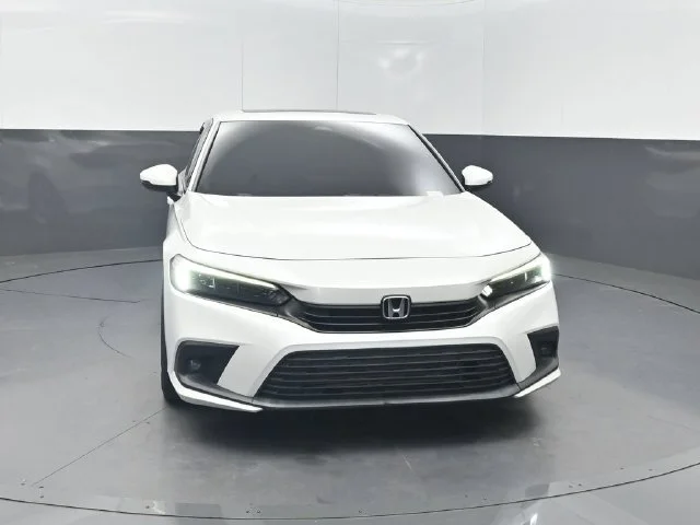 Used 2023 White Honda Touring image 32