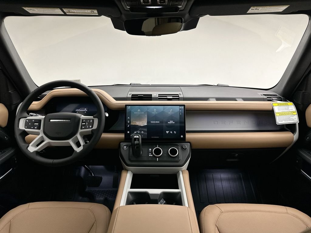 New 2026 Woolstone Green Land Rover X-Dynamic SE image 16