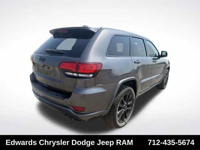 Used 2019 Gray Jeep Altitude image 8