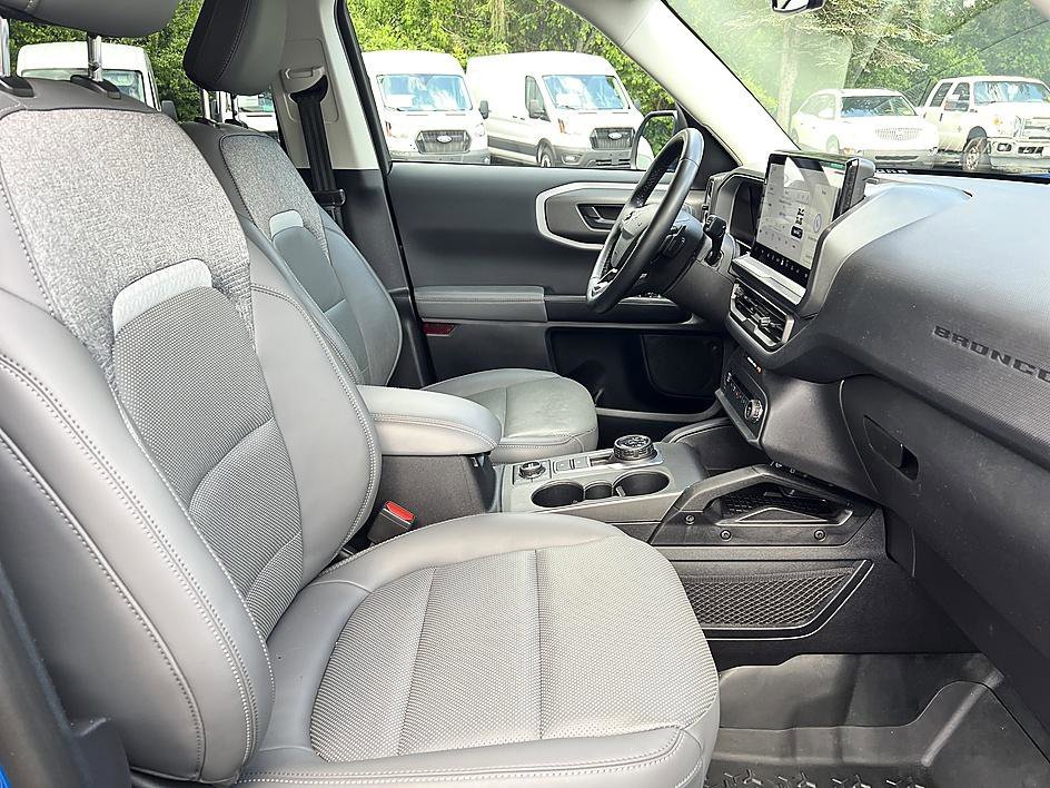 Used 2025 Blue Metallic Ford Badlands image 19