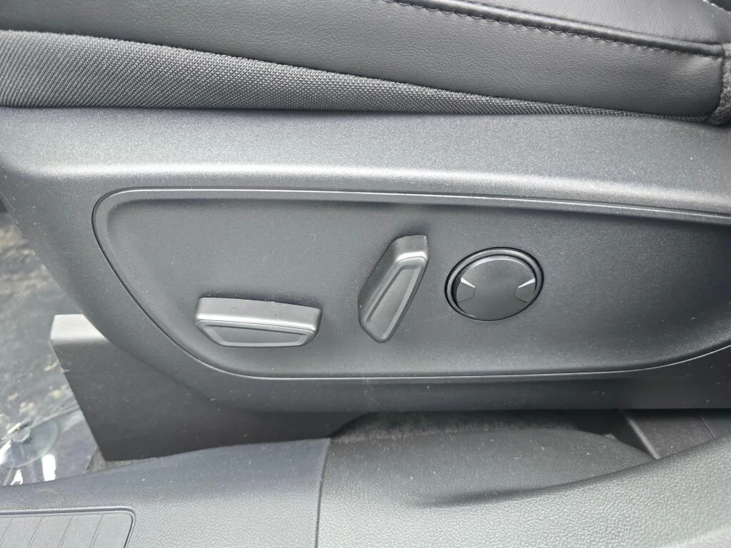 2025 Ford Escape Plug-in hybrid PHEV - Photo 21