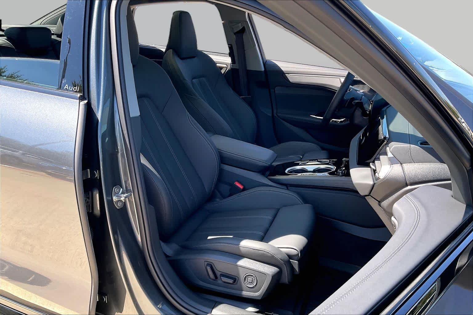 Used 2026 Daytona Gray Pearl Effect Audi Premium Plus image 9