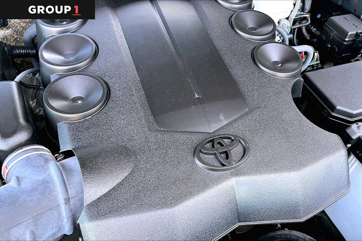 Used 2024 Underground Toyota SR5 Premium image 31