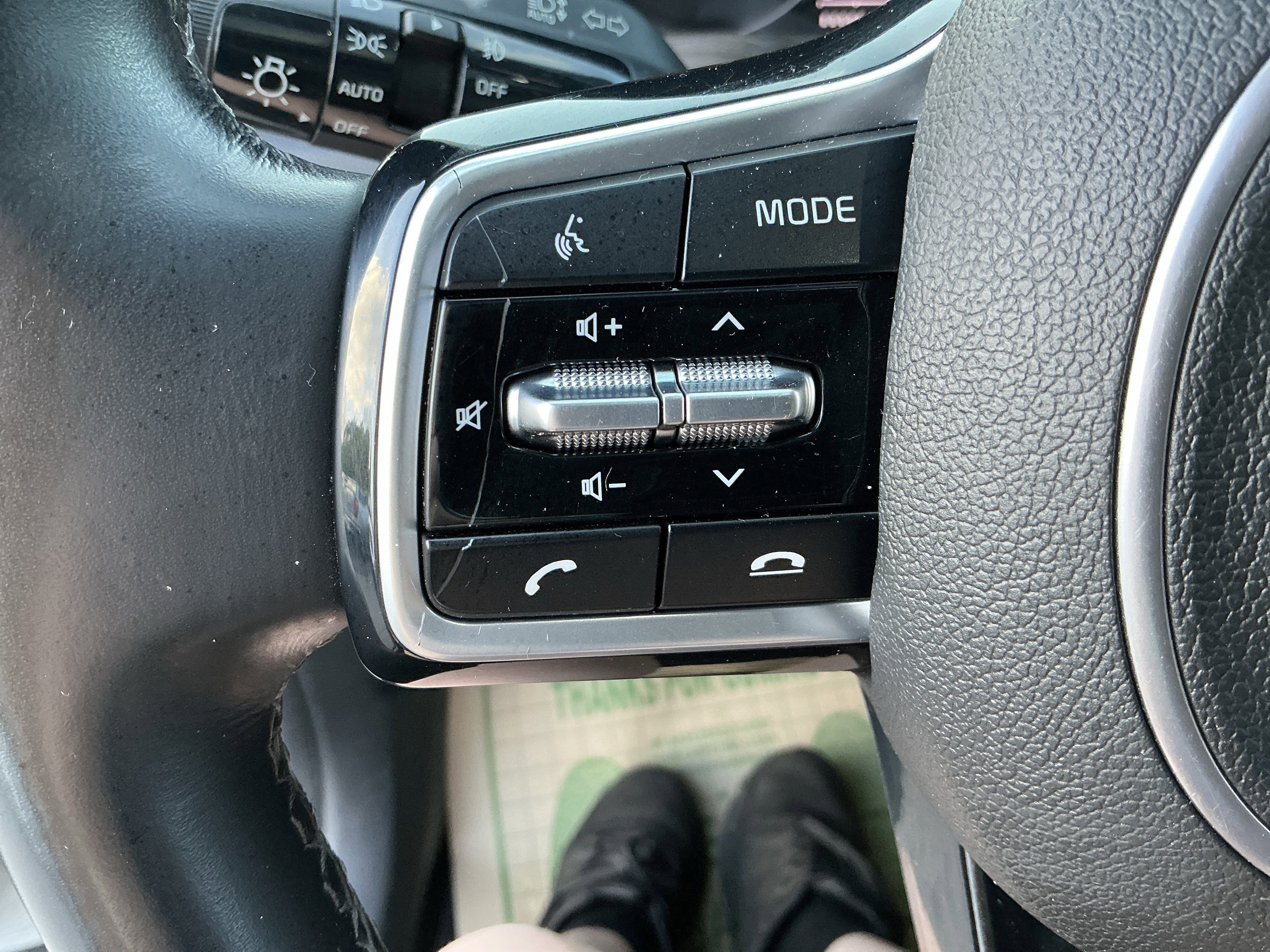 Used 2022 Wolf Gray Kia X-Line EX image 17