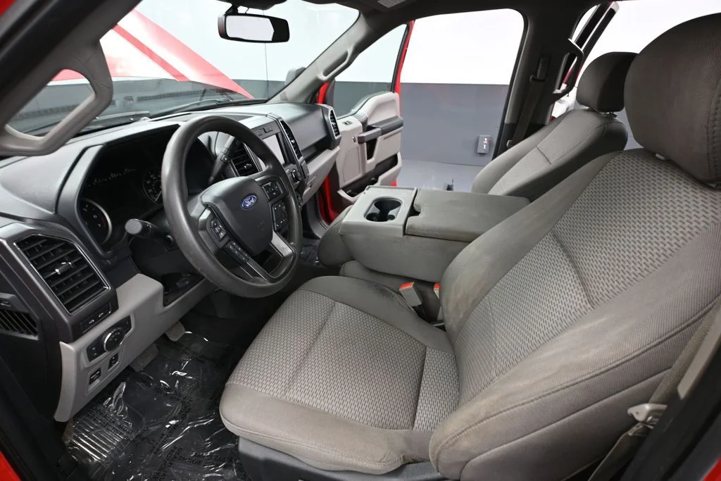 Used 2020 Red Ford XLT image 16