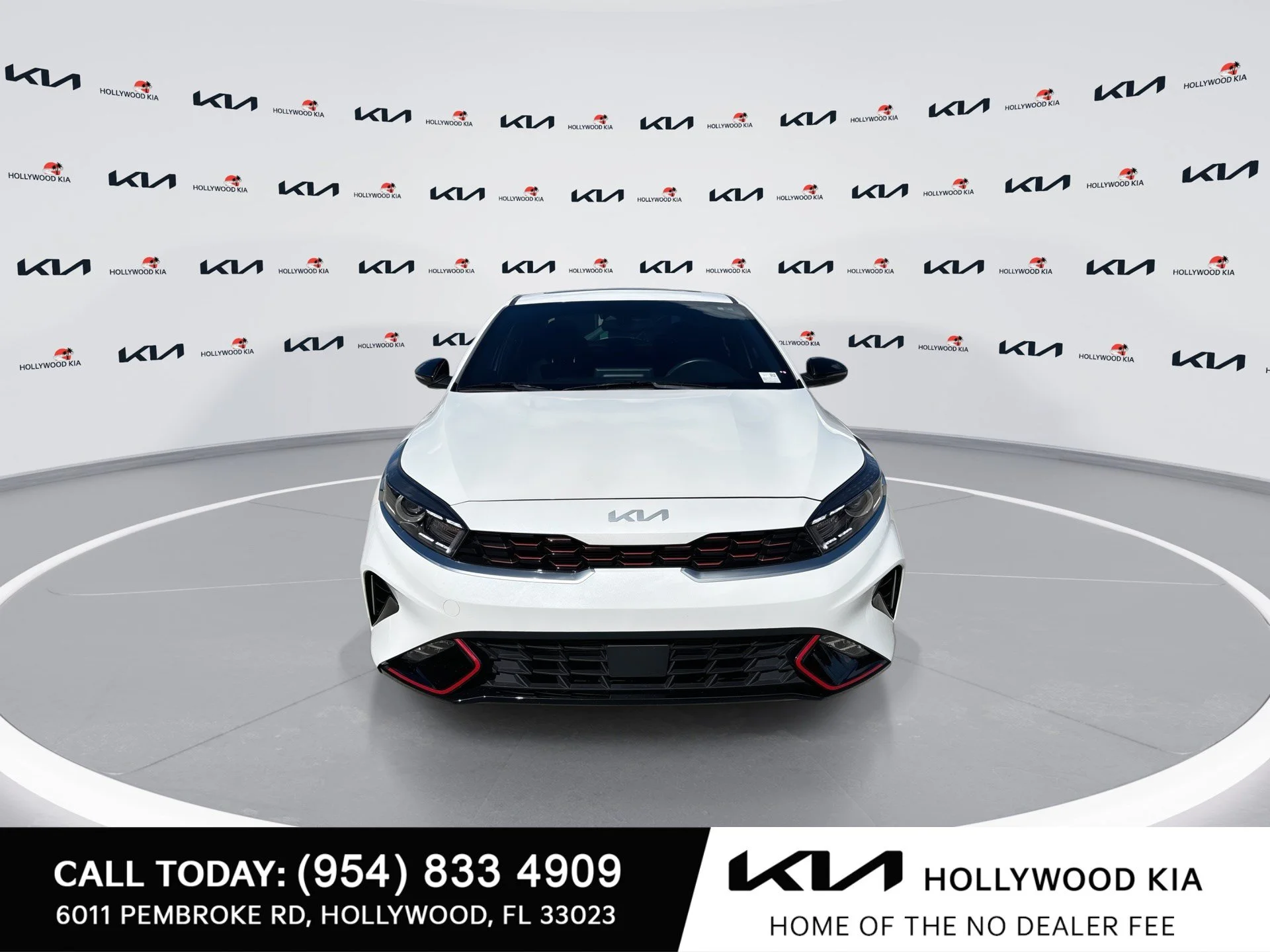 Used 2024 Snow White Pearl Kia GT-Line image 3