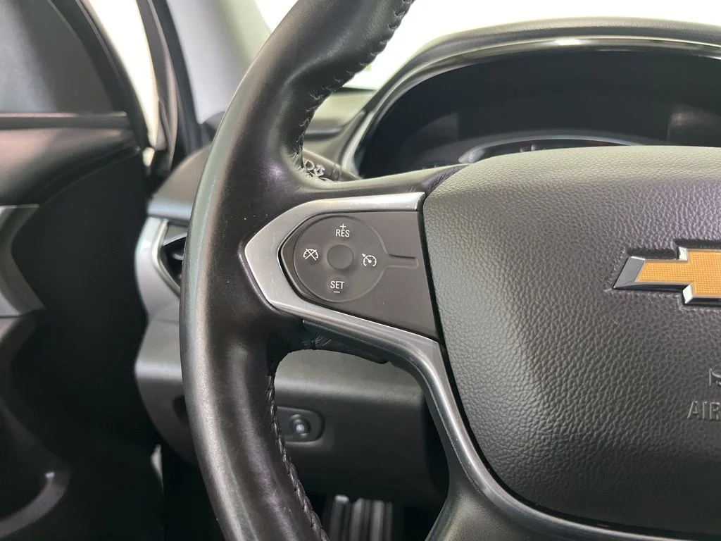 Used 2021 Gray Chevrolet LT image 6