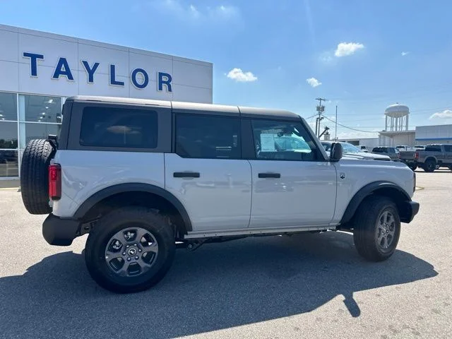 New 2026 Avalanche Gray Ford Big Bend® image 17