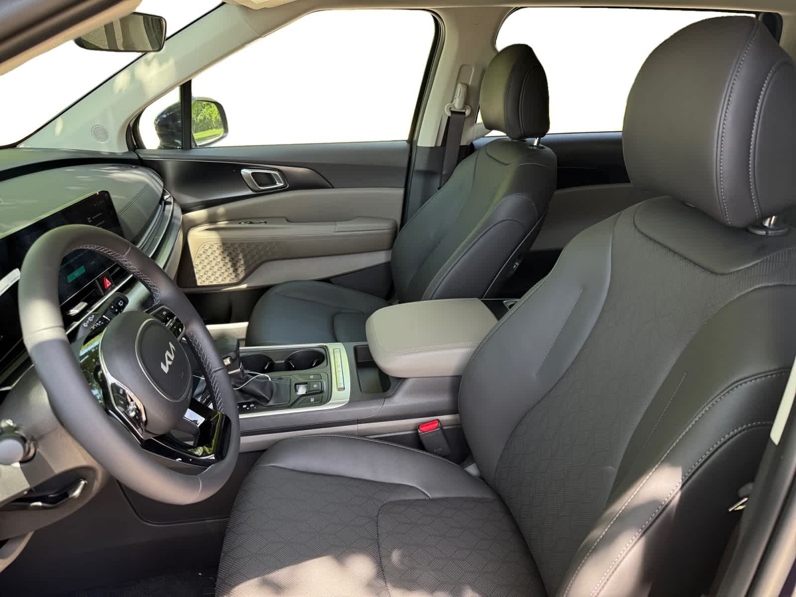 New 2026 Deep Chroma Blue Kia LXS image 11