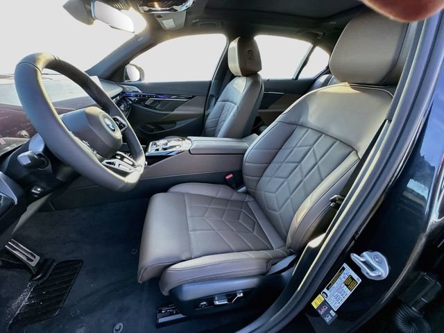 New 2027 Gray BMW 550e xDrive image 13