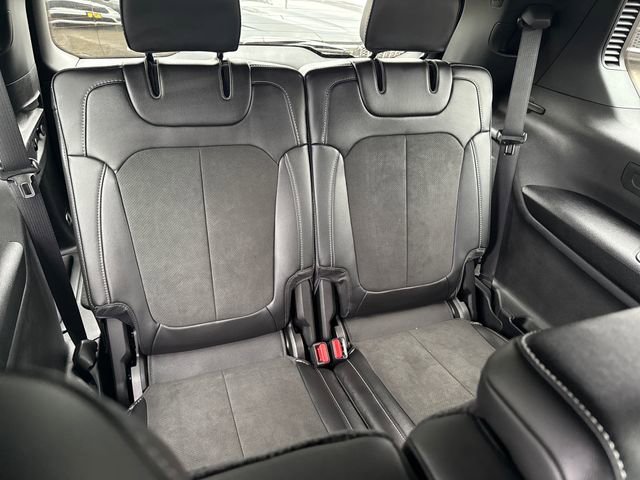 New 2026 Baltic Gray Metallic Clear-Coat Exterior Paint Jeep Altitude image 12