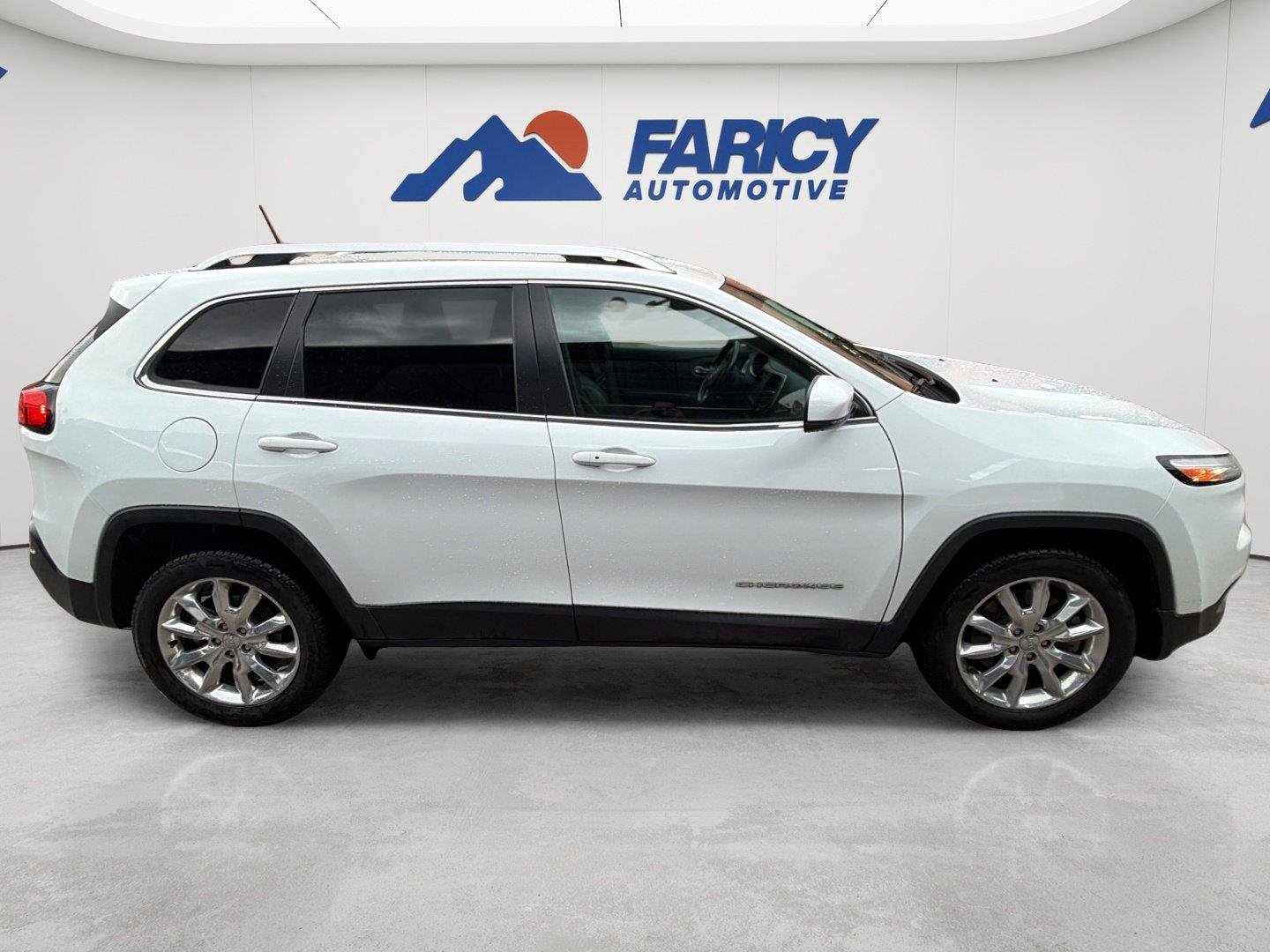 Used 2017 Bright White Clearcoat Jeep Limited image 8