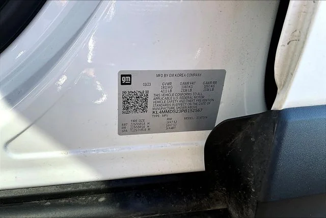 Used 2023 White Buick Select image 18