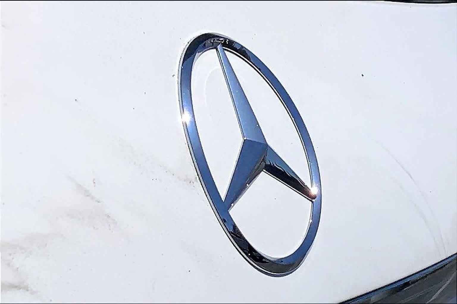Used 2022 Polar White Mercedes-Benz GLE 350 image 30