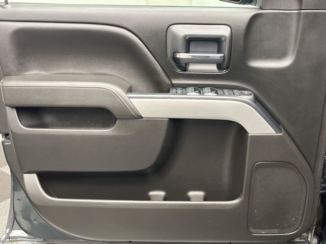 Used 2017 Graphite Metallic Chevrolet LT image 7