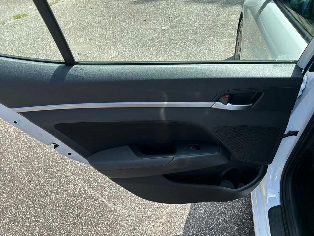 Used 2020 White Hyundai Value Edition image 24