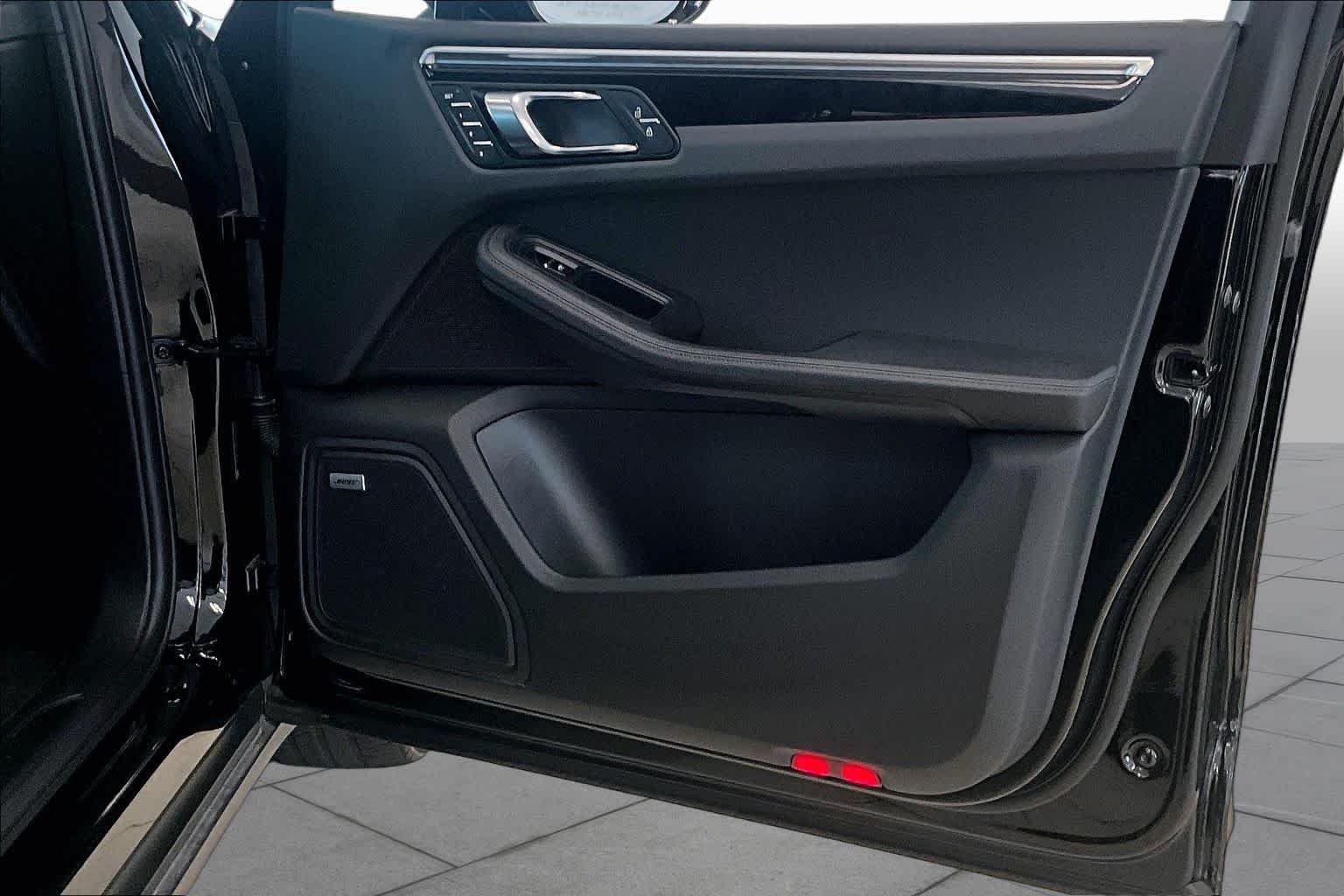 Used 2022 Black Porsche  image 20