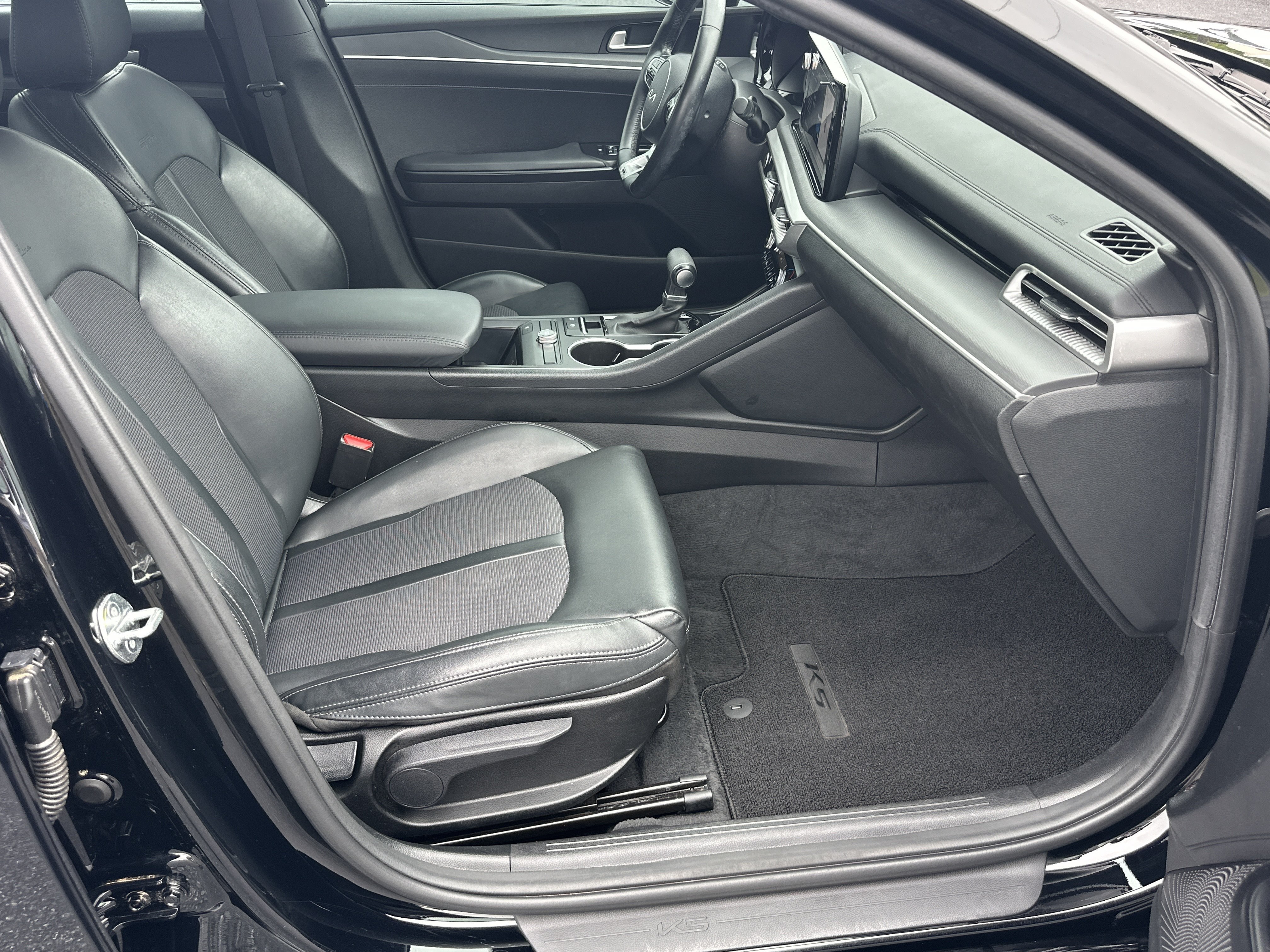 Used 2023 Ebony Black Kia GT-Line image 14