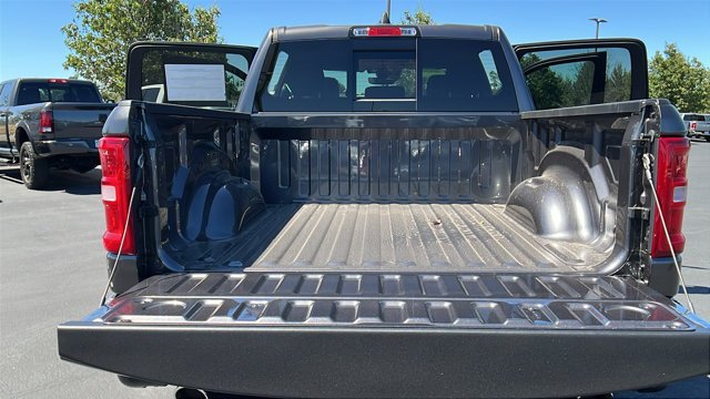 New 2026 Granite Crystal Metallic Clear-Coat Exterior Paint RAM Laramie image 13