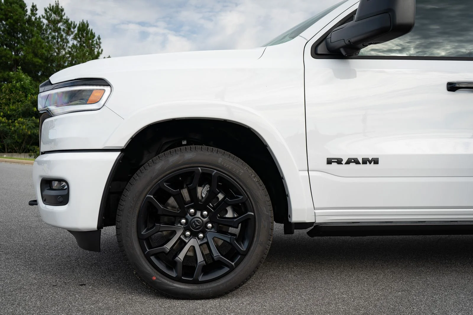 New 2026 Bright White Clear-Coat Exterior Paint RAM Limited image 11