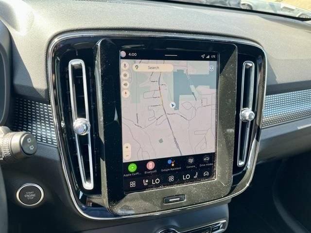2026 Volvo XC40 Ultra Black Edition - Photo 18