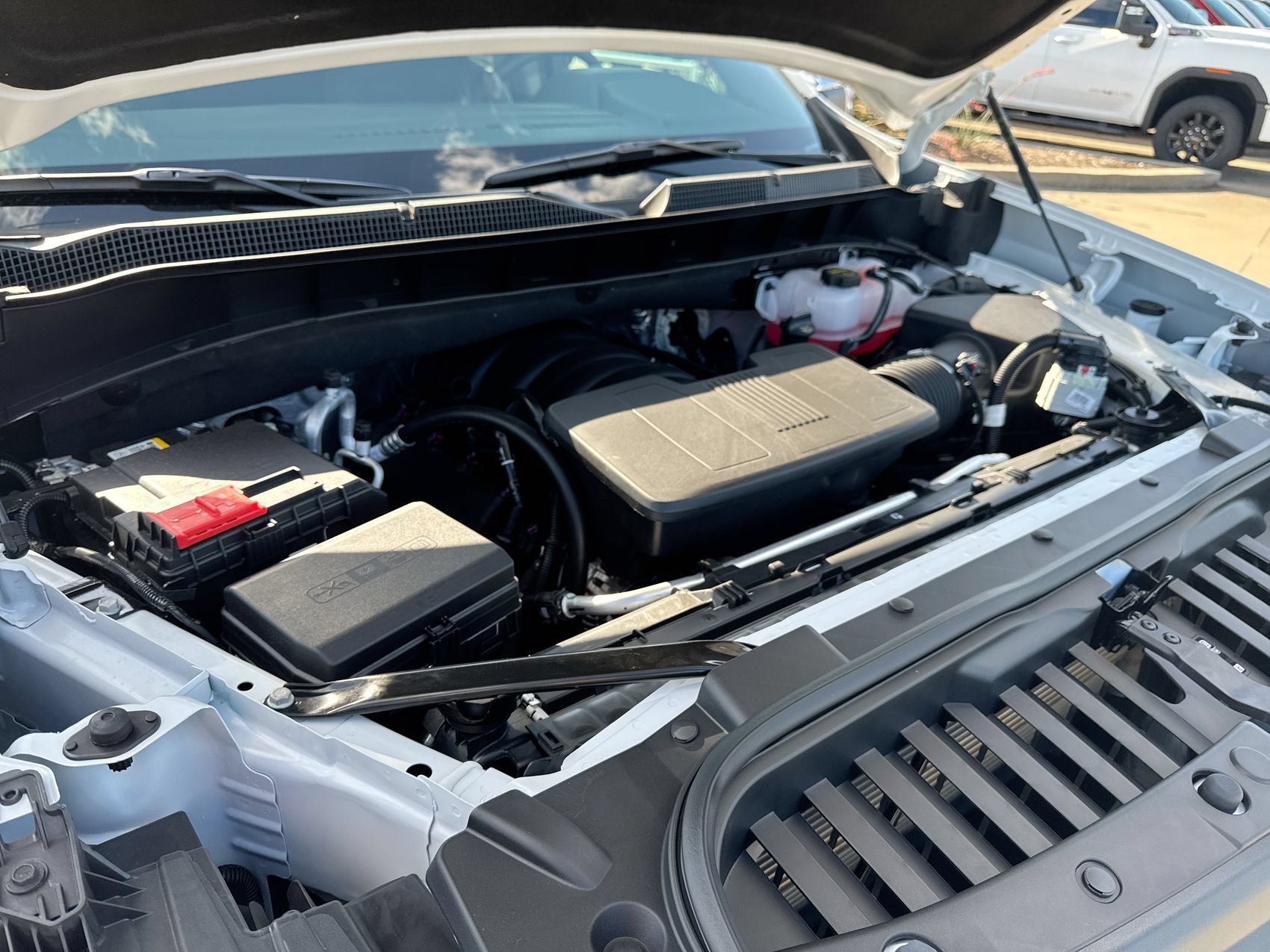 New 2026 Summit White Chevrolet LT image 25