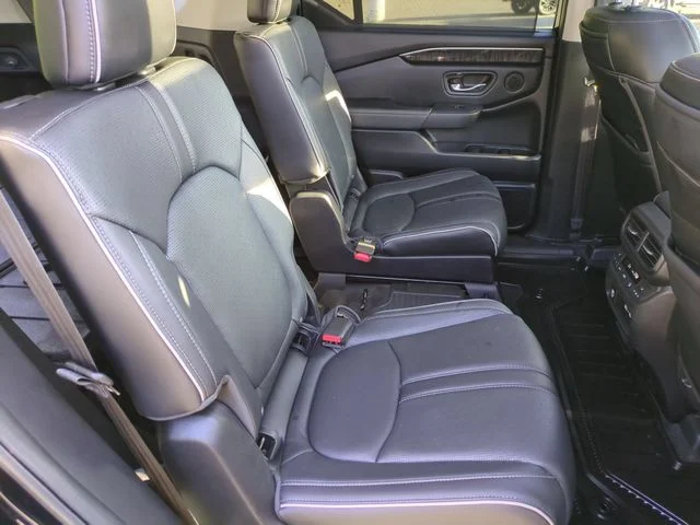 Used 2023  Honda Elite image 33