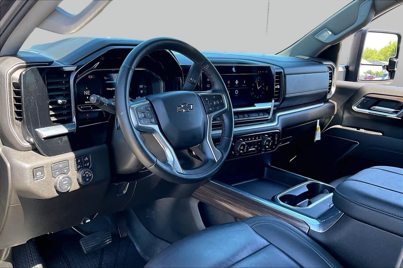 Used 2025 Black Chevrolet LT image 16