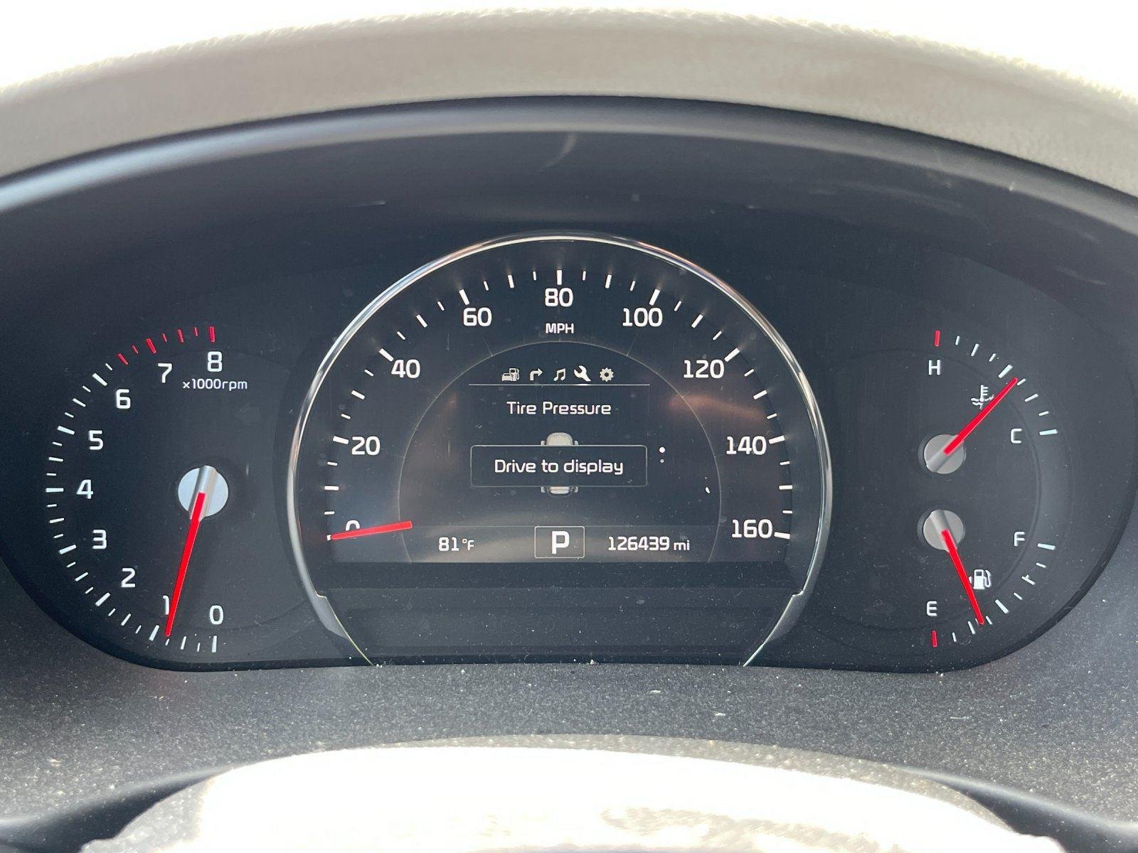 Used 2017 Sangria Kia SX V6 image 21