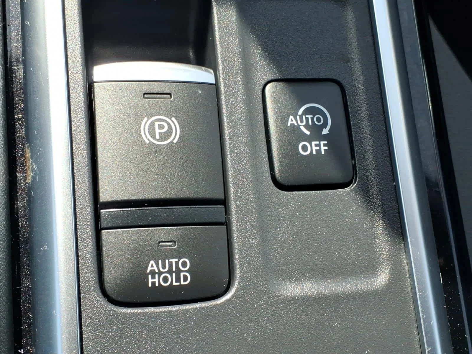 Certified Used 2023 Pearl White Tricoat Nissan SL image 20