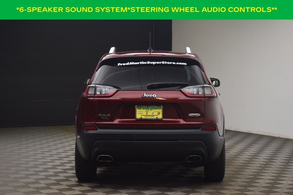Used 2019 Velvet Red Pearlcoat Jeep Latitude Plus image 9