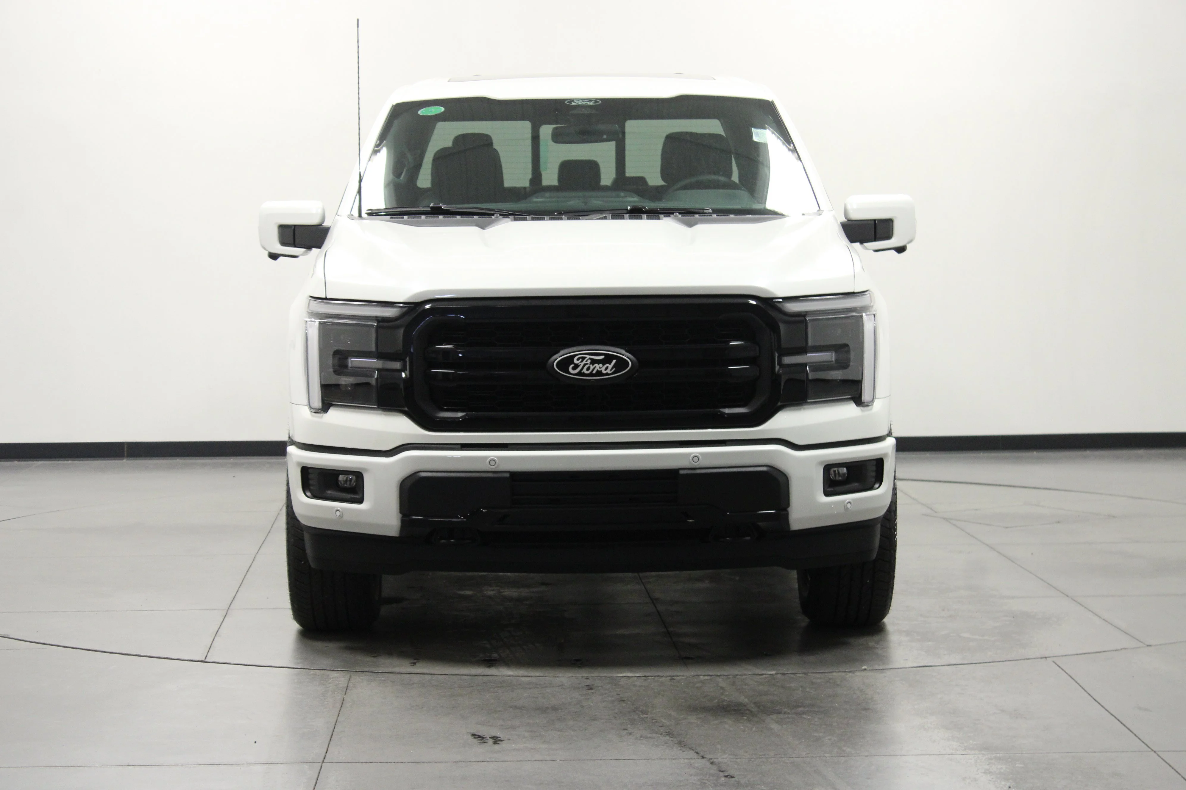 New 2026 Star White Metallic Tri-Coat Ford Lariat® image 9