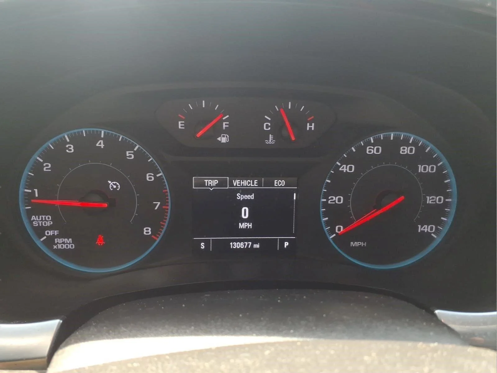 Used 2020 GRAPHITE METALLIC Chevrolet LT Cloth image 21