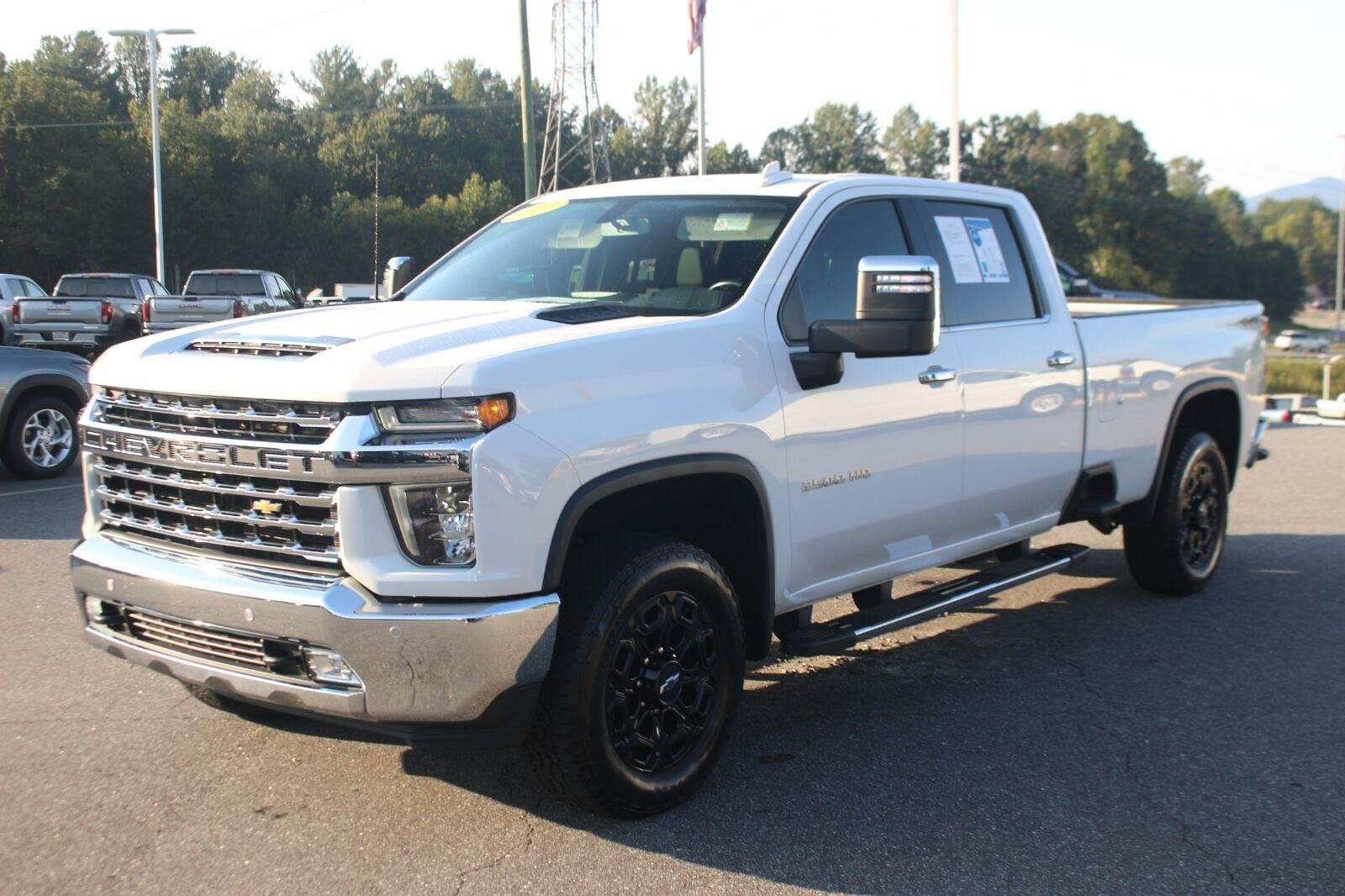 Used 2020 SUMMIT WHITE Chevrolet LTZ image 3
