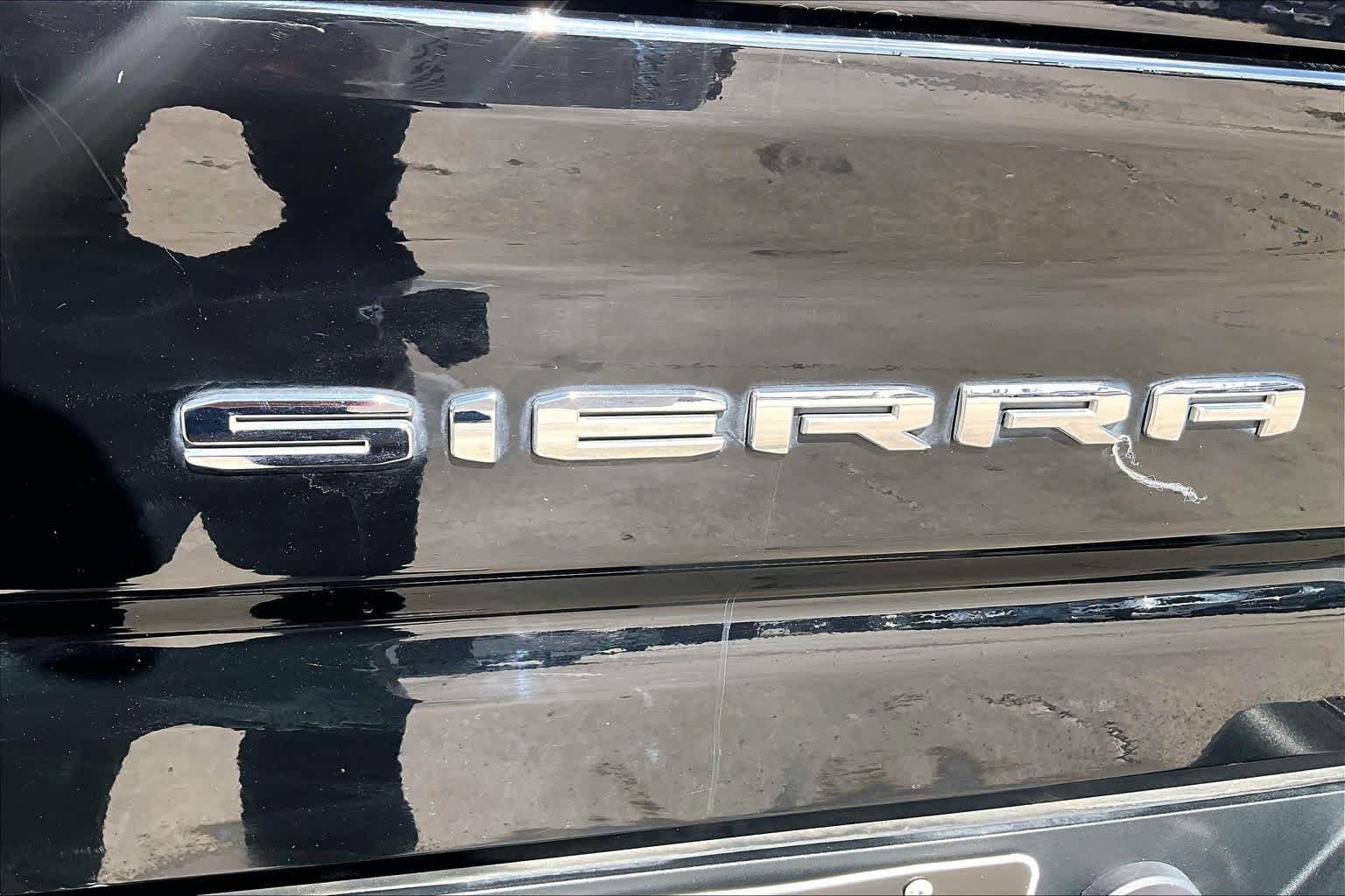 Used 2020 Onyx Black GMC AT4 image 31