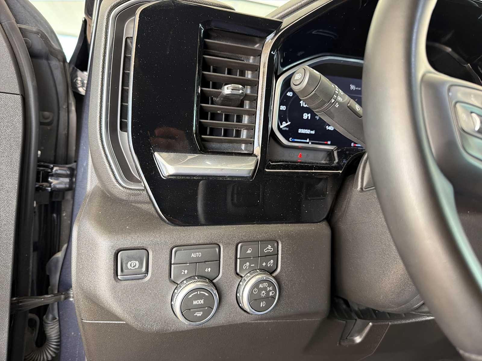 Used 2026 Titanium Rush Metallic GMC SLT image 18