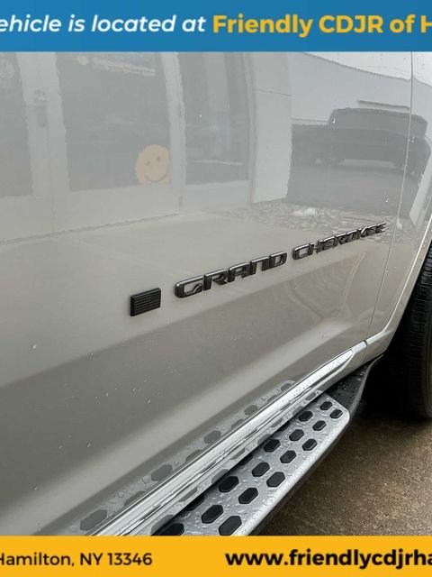 Used 2024 Silver Jeep Summit Reserve image 14