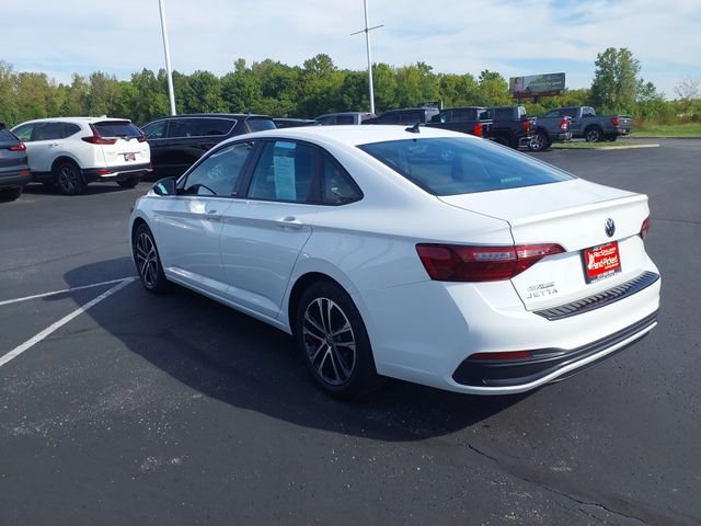 Used 2024 White Volkswagen 1.5T Sport image 6