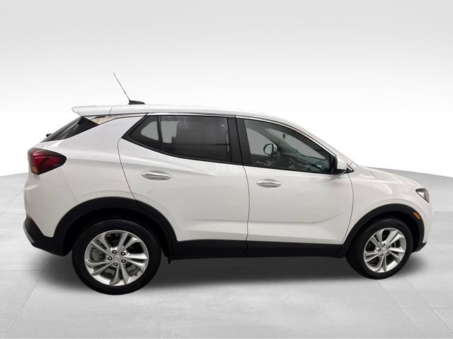 Used 2023 SUMMIT WHITE Buick Preferred image 7